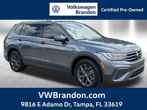 Certified 2023 Volkswagen Tiguan SE w/ Panoramic Sunroof Package FWD image 1