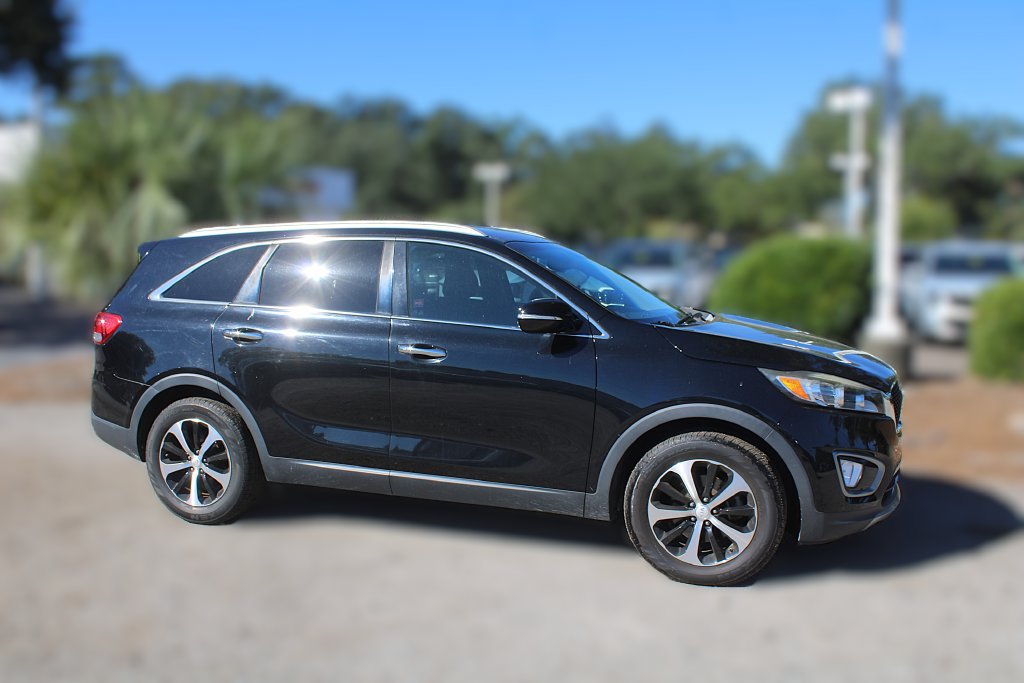 Used 2016 Kia Sorento EX FWD image 4