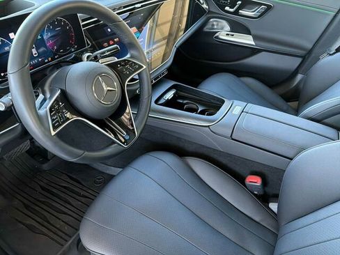 Used 2025 Mercedes-Benz E 350 Sedan image 11