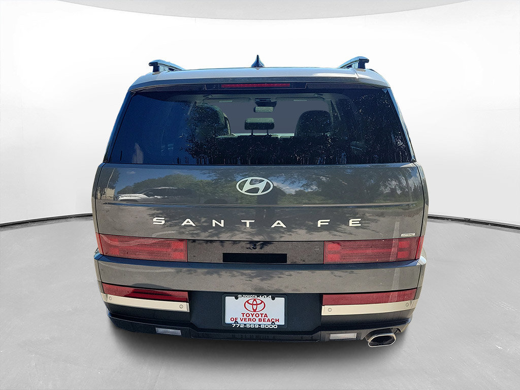 Used 2025 Hyundai Santa Fe Limited AWD/4WD image 5