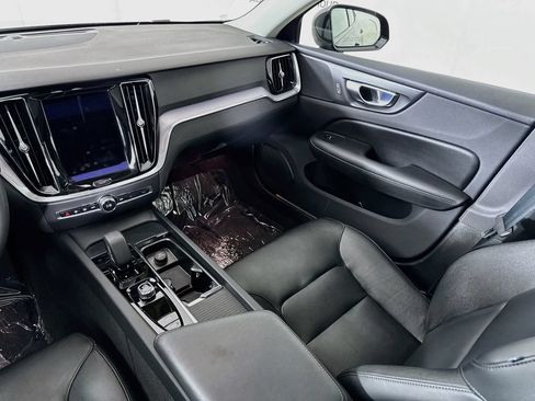 Used 2024 Volvo S60 B5 Core FWD image 22