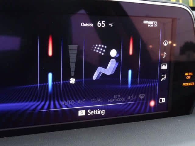Used 2020 Lexus ES 300h w/ Accessory Package FWD image 30