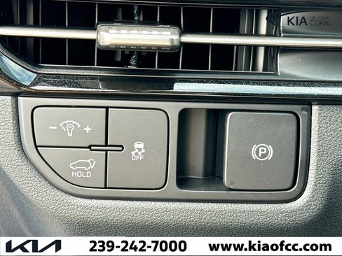 New 2026 Kia Sportage EX w/ EX Panorama Roof Package image 33