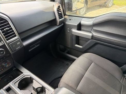 Used 2015 Ford F150 XLT w/ Equipment Group 302A Luxury image 32