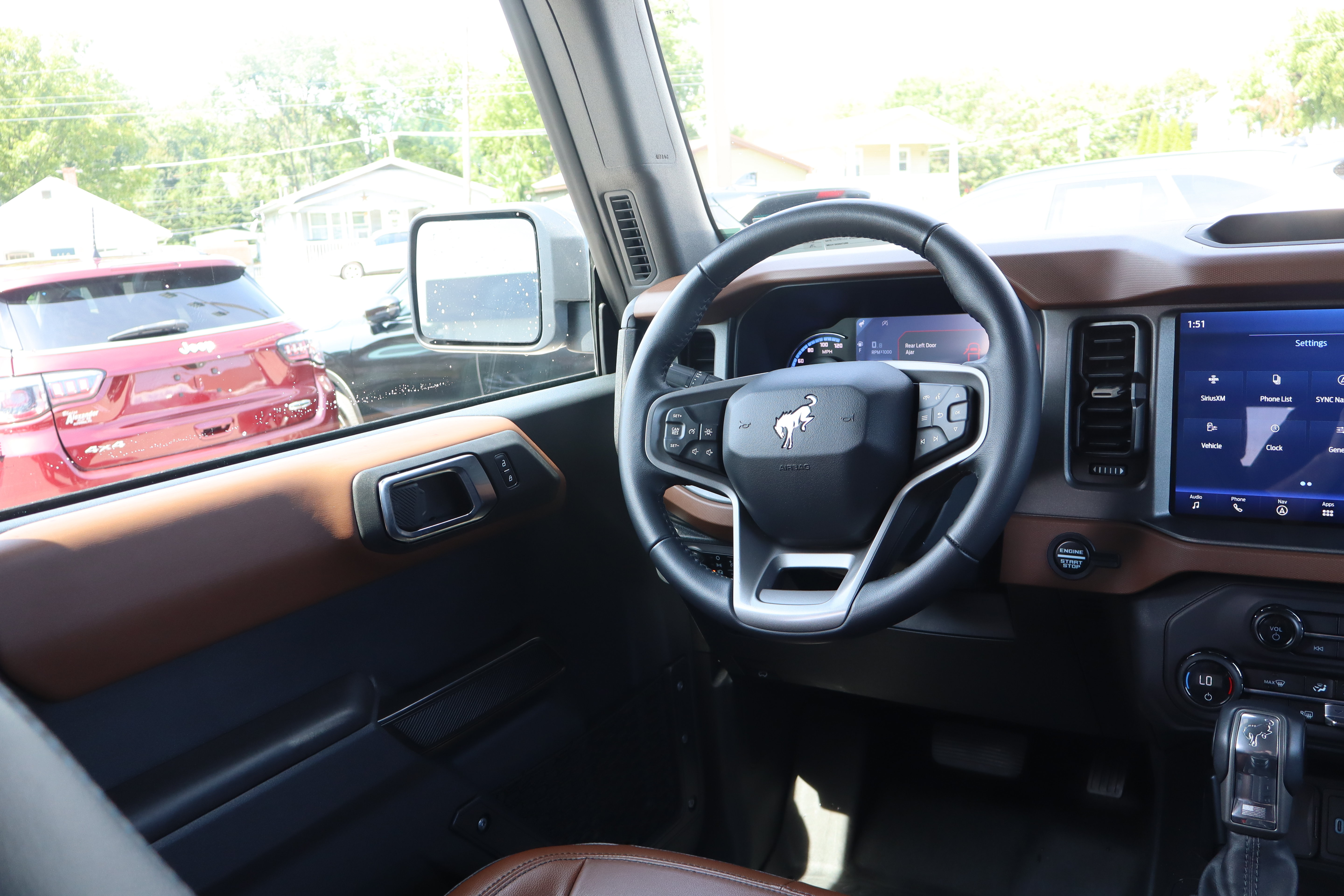 Used 2024 Ford Bronco Outer Banks AWD/4WD image 15