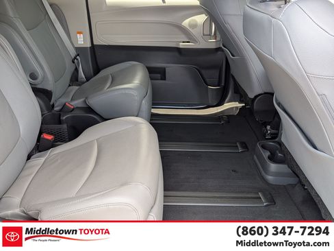Certified 2024 Toyota Sienna Limited AWD/4WD image 34