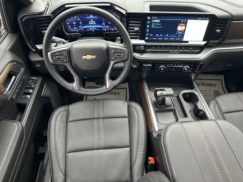 Used 2024 Chevrolet Silverado 1500 High Country w/ Technology Package AWD/4WD image 24