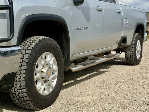 Used 2021 Chevrolet Silverado 3500 LT w/ Convenience Package AWD/4WD image 18