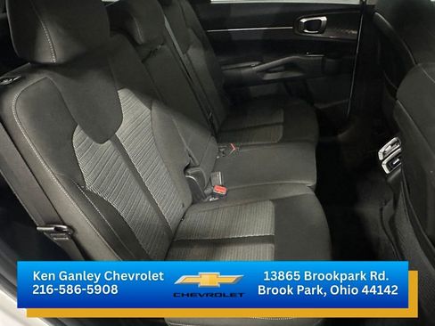 Used 2023 Kia Sorento LX AWD/4WD image 22