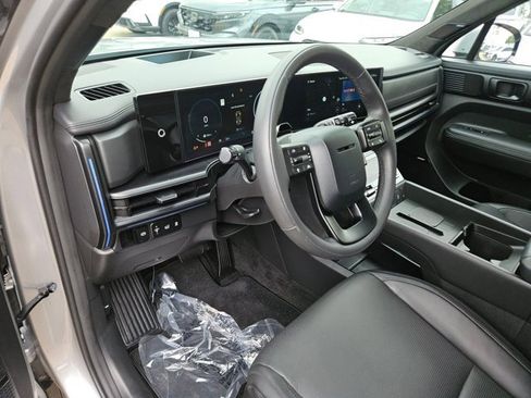 Used 2025 Hyundai Santa Fe Calligraphy image 16