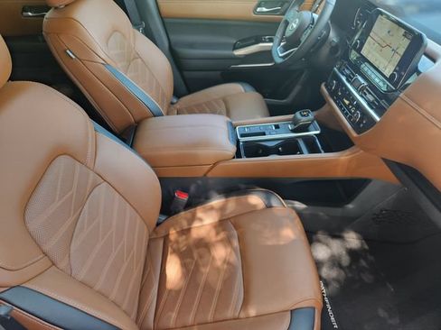 Used 2024 Nissan Pathfinder Platinum w/ Cargo Package FWD image 15