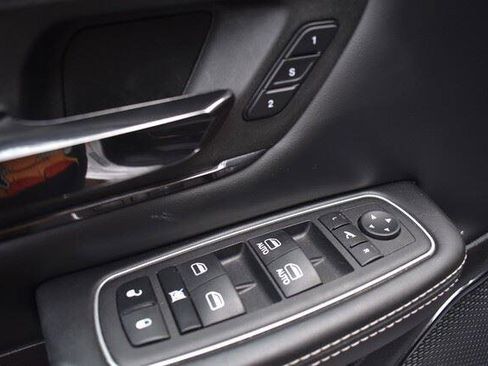 Used 2023 RAM 1500 Limited AWD/4WD image 29