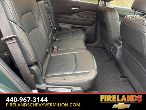 Used 2024 Nissan Pathfinder SL image 34