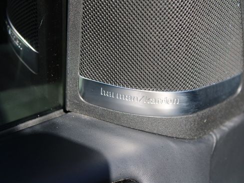 Used 2015 Mercedes-Benz GL 63 AMG 4MATIC image 34