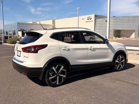 Certified 2022 Nissan Rogue Sport SL w/ Premium Package AWD/4WD image 8