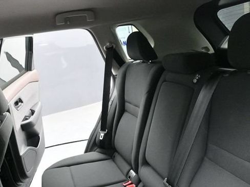 Used 2023 Nissan Rogue S AWD/4WD image 21