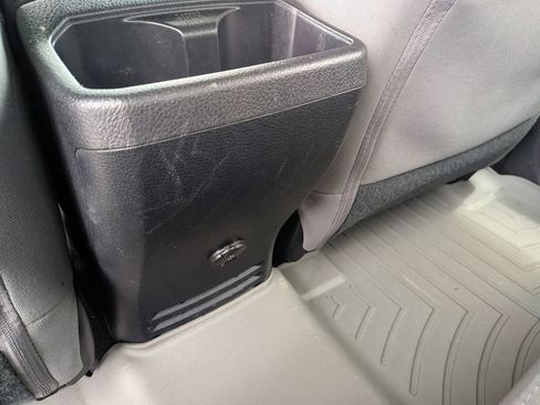 Used 2018 Toyota Tacoma SR5 RWD image 27