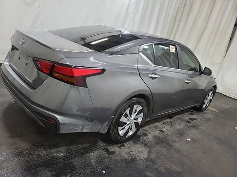 Used 2024 Nissan Altima 2.5 S FWD image 4