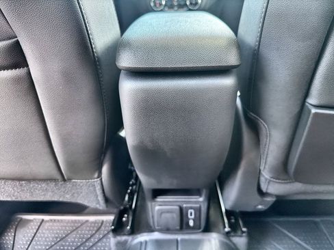 Used 2023 Chevrolet TrailBlazer ACTIV w/ Sun and Liftgate Package AWD/4WD image 35