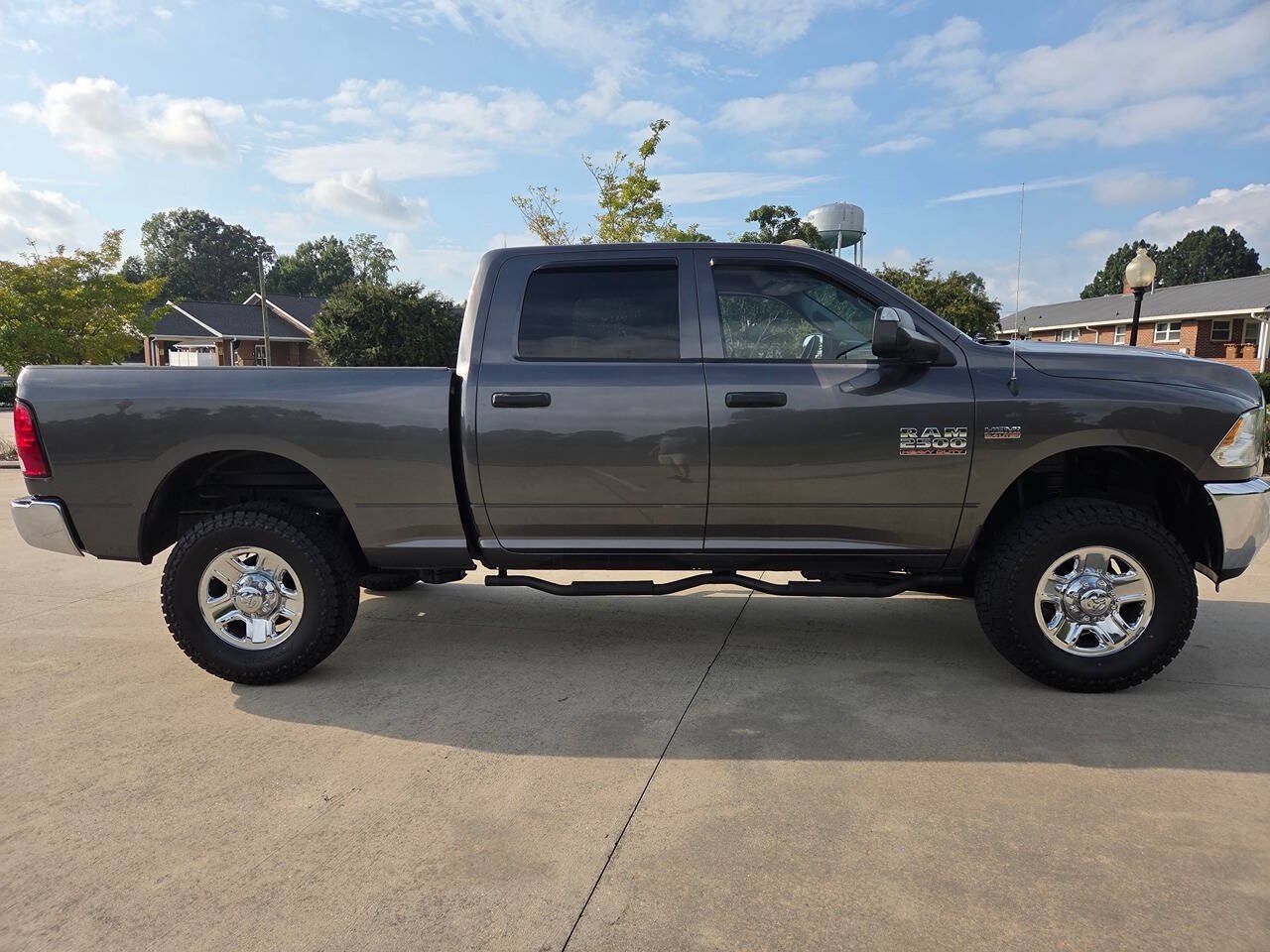 Used 2015 RAM 2500 Tradesman w/ Chrome Appearance Group AWD/4WD image 5