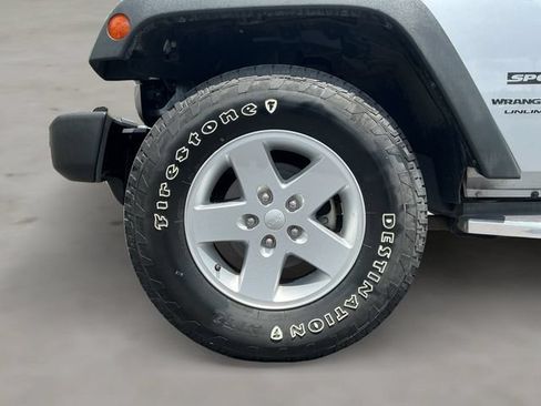 Used 2018 Jeep Wrangler Unlimited Sport S AWD/4WD image 21