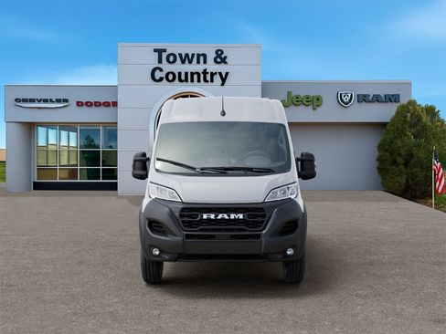 New 2026 RAM ProMaster 2500 w/ Premium Convenience Group FWD image 32