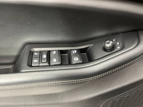Used 2024 Jeep Grand Cherokee L Laredo RWD image 34