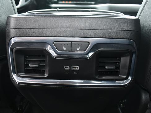 Used 2023 GMC Sierra 1500 SLT w/ SLT Premium Plus Package image 17