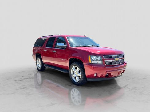 Used 2012 Chevrolet Suburban LT w/ All-Star Edition AWD/4WD image 10