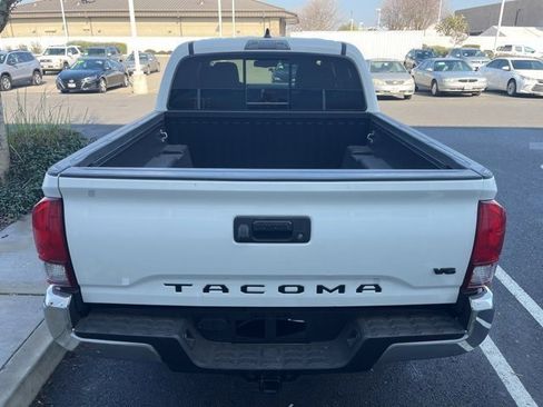 Used 2023 Toyota Tacoma SR5 w/ Black Out Package (TMS) image 6
