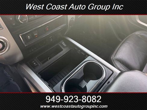 Used 2016 Nissan Titan SL image 11