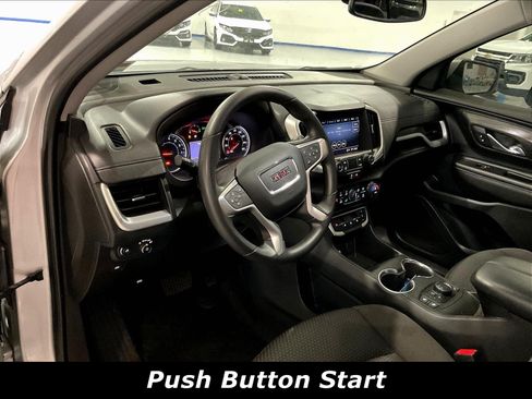 Used 2022 GMC Terrain SLE w/ Driver Convenience Package FWD image 4