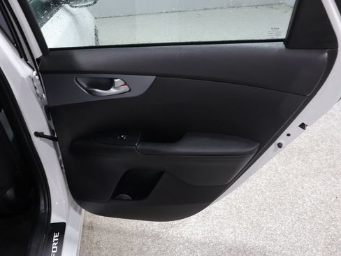 Used 2019 Kia Forte LXS FWD image 19