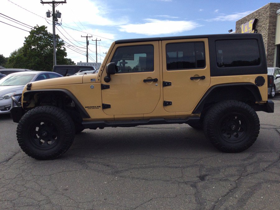Used 2014 Jeep Wrangler Unlimited Sport w/ Quick Order Package 24S AWD/4WD image 11