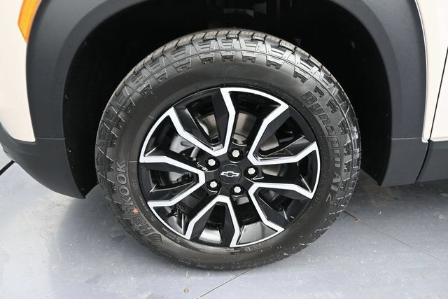 New 2026 Chevrolet TrailBlazer ACTIV AWD/4WD image 17