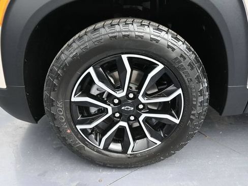 New 2026 Chevrolet TrailBlazer ACTIV AWD/4WD image 17