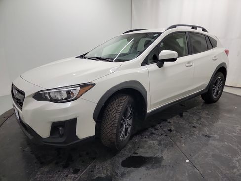 Used 2018 Subaru Crosstrek 2.0i Premium image 3