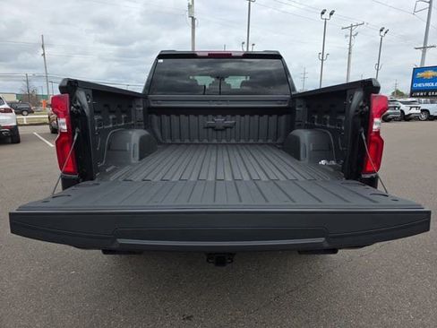 New 2026 Chevrolet Silverado 1500 RST w/ Redline Edition image 13