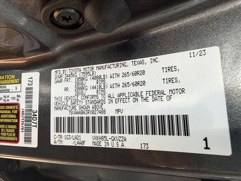 Certified 2024 Toyota Sequoia Platinum AWD/4WD image 21