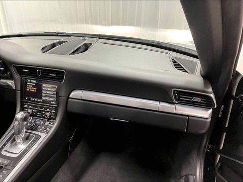Used 2015 Porsche 911 Carrera image 27