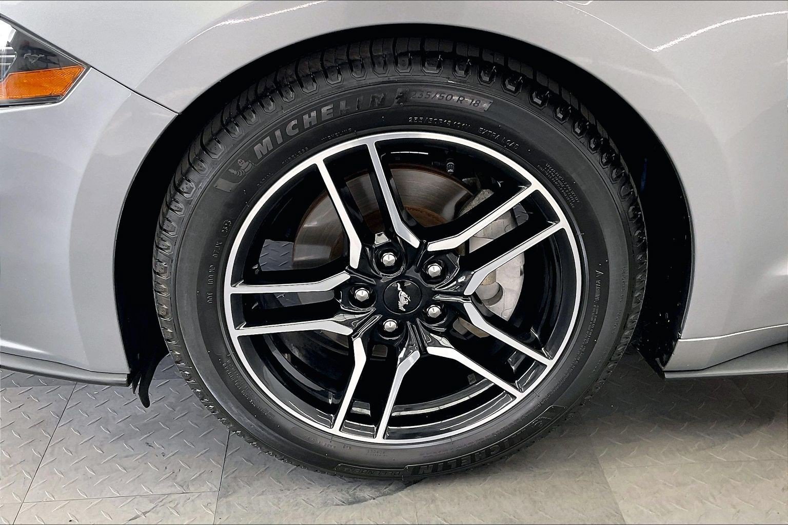 Used 2022 Ford Mustang Premium RWD image 8