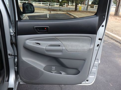 Used 2009 Toyota Tacoma 4x4 Double Cab image 25