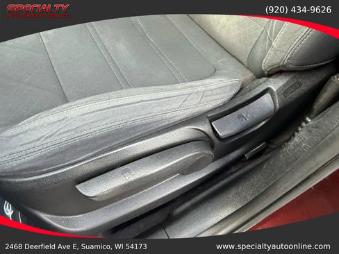 Used 2017 Kia Sorento LX image 32