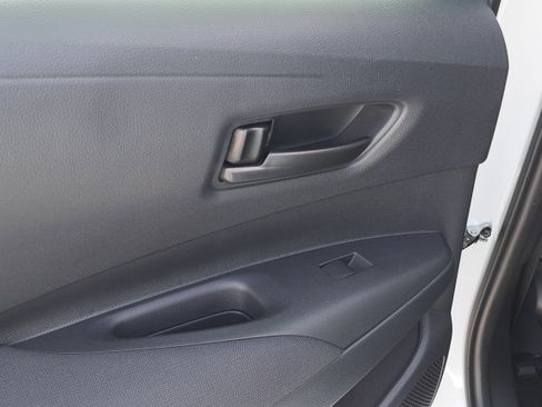 Used 2025 Toyota Corolla LE image 15