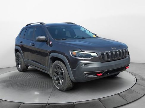Used 2019 Jeep Cherokee Trailhawk AWD/4WD image 7