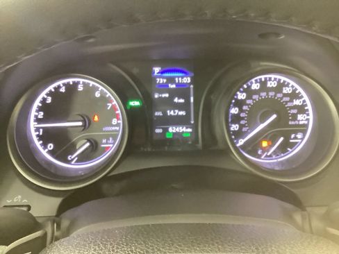 Used 2024 Toyota Camry SE FWD image 18