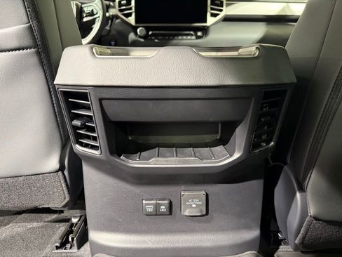 New 2026 Toyota Tundra Limited AWD/4WD image 18