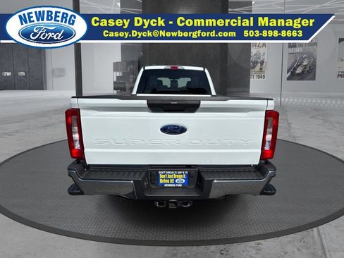 Used 2023 Ford F350 XLT AWD/4WD image 6