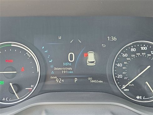 Used 2024 Toyota Sienna Platinum image 23