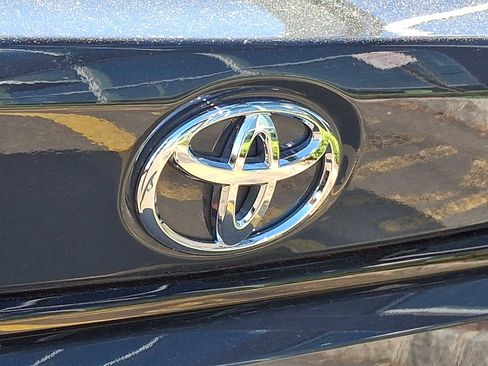Used 2025 Toyota Corolla LE FWD image 29